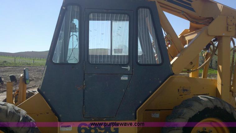 image for item 5121 1999 Case 689G telehandler