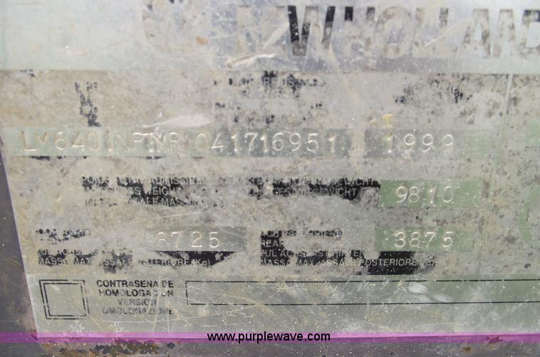 image for item 5560 1999 New Holland LM640 telehandler