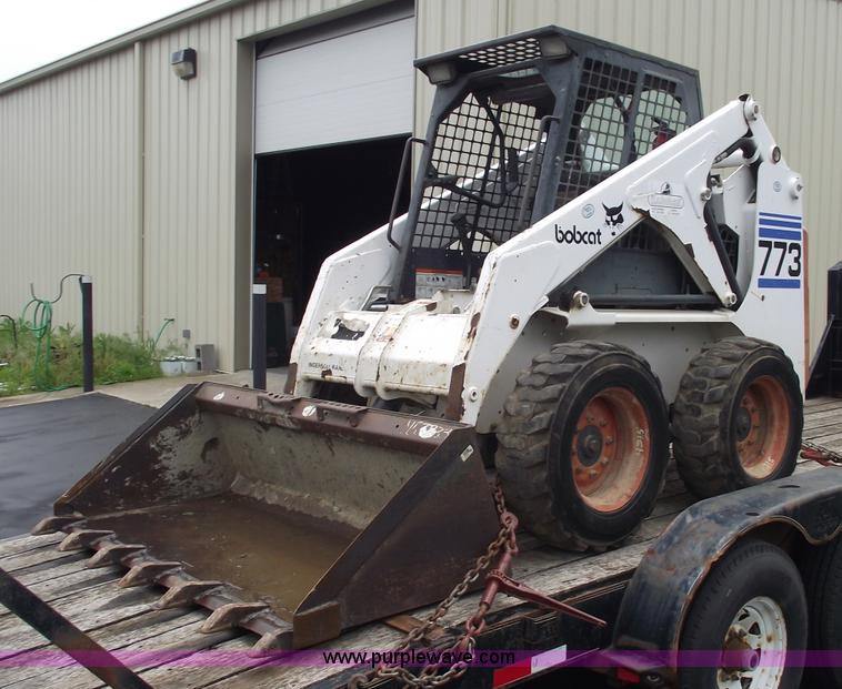 image for item 5576 1998 Bobcat 773 skid steer