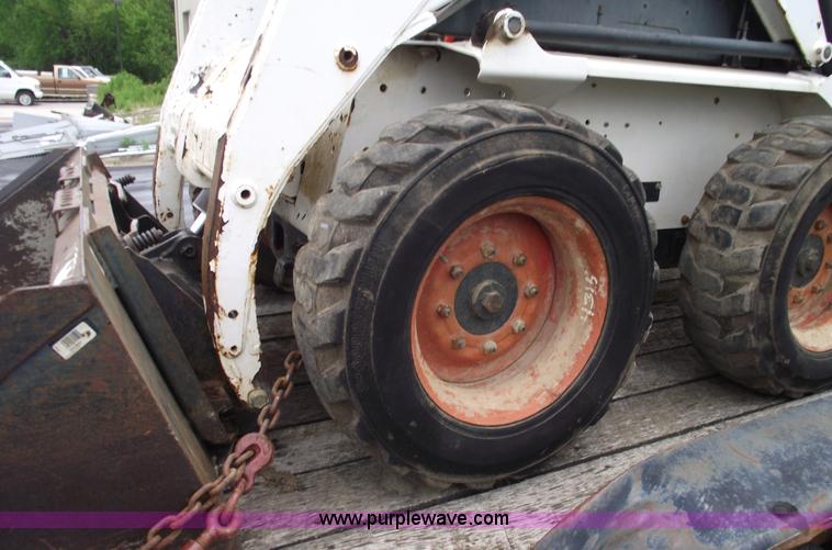image for item 5576 1998 Bobcat 773 skid steer