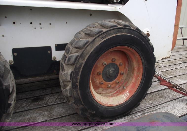 image for item 5576 1998 Bobcat 773 skid steer