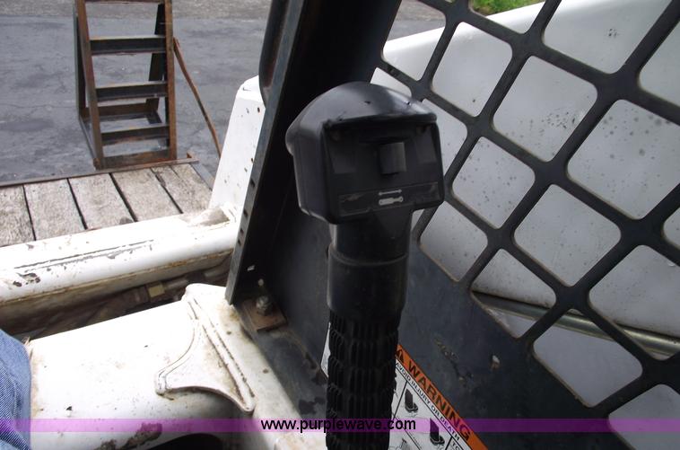 image for item 5576 1998 Bobcat 773 skid steer