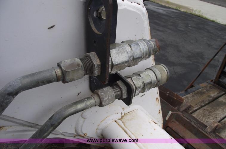 image for item 5576 1998 Bobcat 773 skid steer