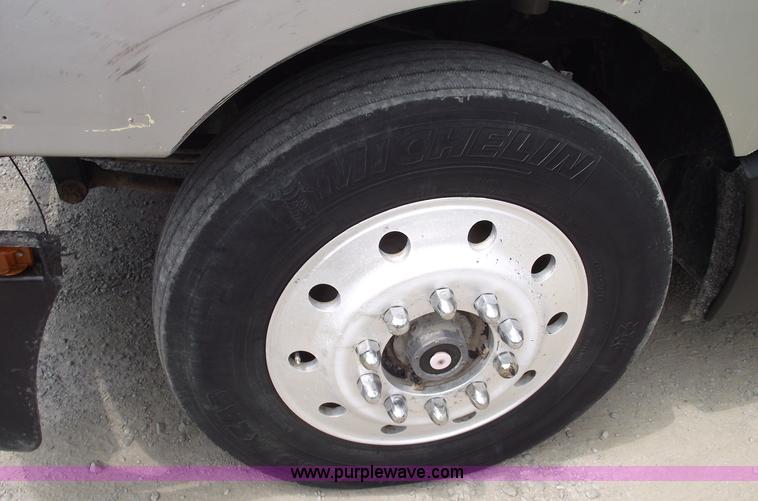 image for item 5599 1992 Kenworth T600 triple axle dump truck