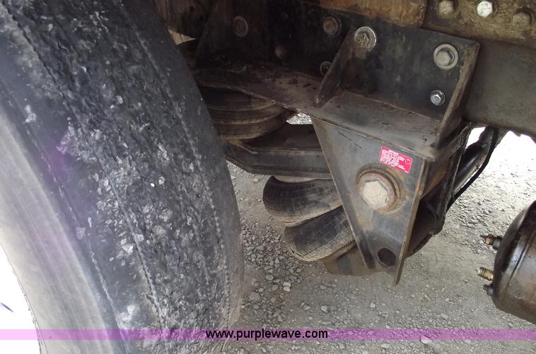 image for item 5599 1992 Kenworth T600 triple axle dump truck