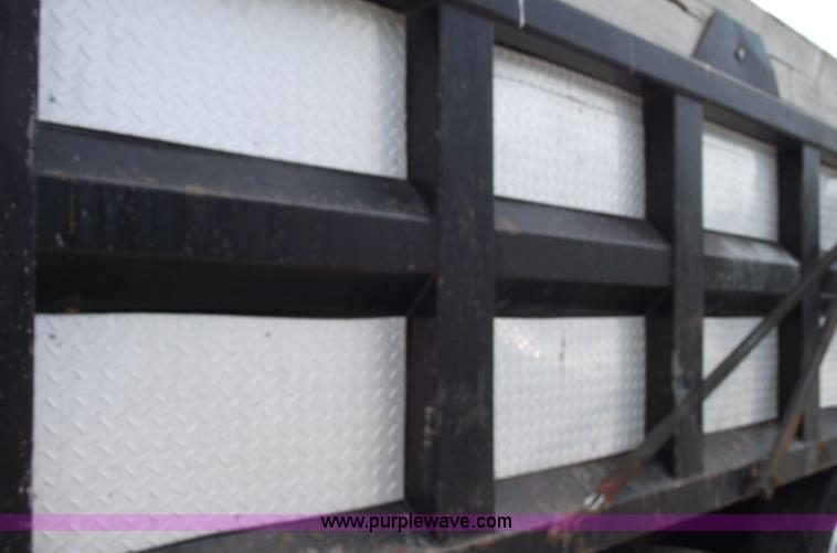 image for item 5599 1992 Kenworth T600 triple axle dump truck