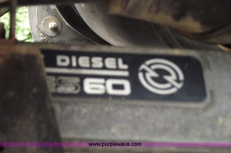 image for item 5599 1992 Kenworth T600 triple axle dump truck