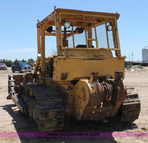 image for item 6085 1976 Caterpillar D5 dozer
