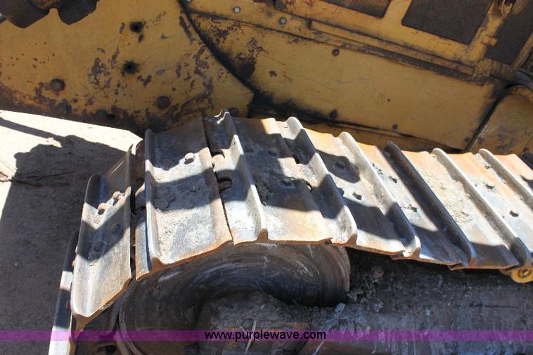 image for item 6085 1976 Caterpillar D5 dozer
