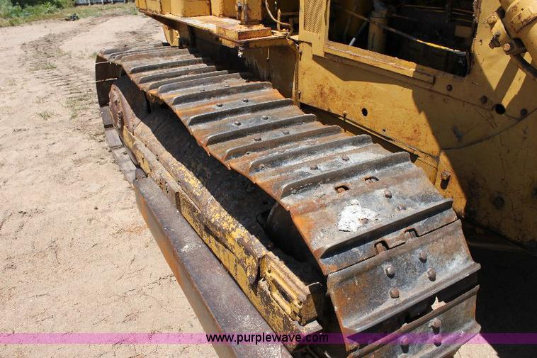 image for item 6085 1976 Caterpillar D5 dozer