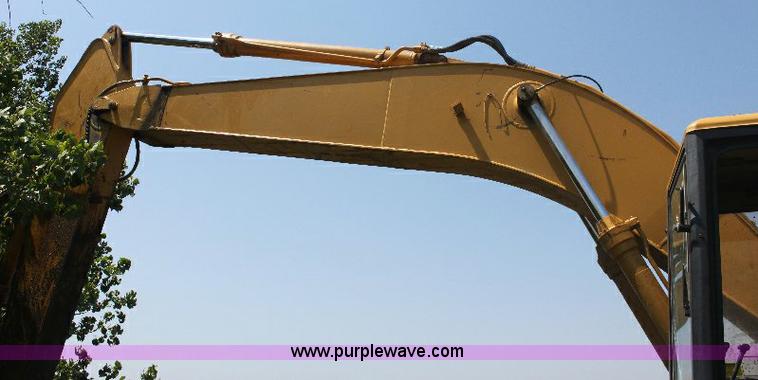 image for item 6274 1990 Caterpillar EL200B excavator