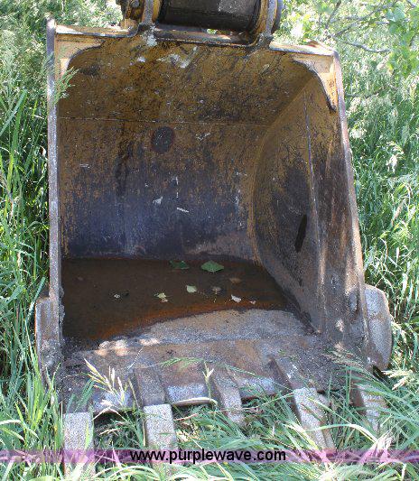 image for item 6274 1990 Caterpillar EL200B excavator