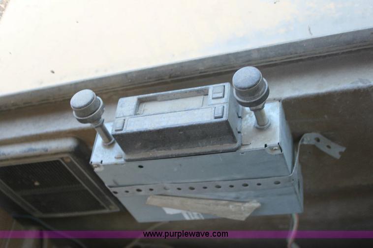 image for item 6274 1990 Caterpillar EL200B excavator