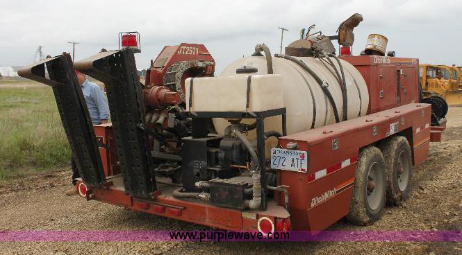 image for item 6550 1998 Ditch Witch JT2511 directional drill