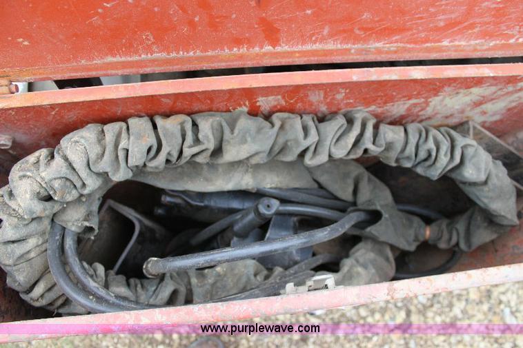 image for item 6550 1998 Ditch Witch JT2511 directional drill