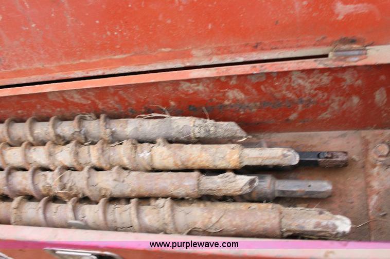 image for item 6550 1998 Ditch Witch JT2511 directional drill