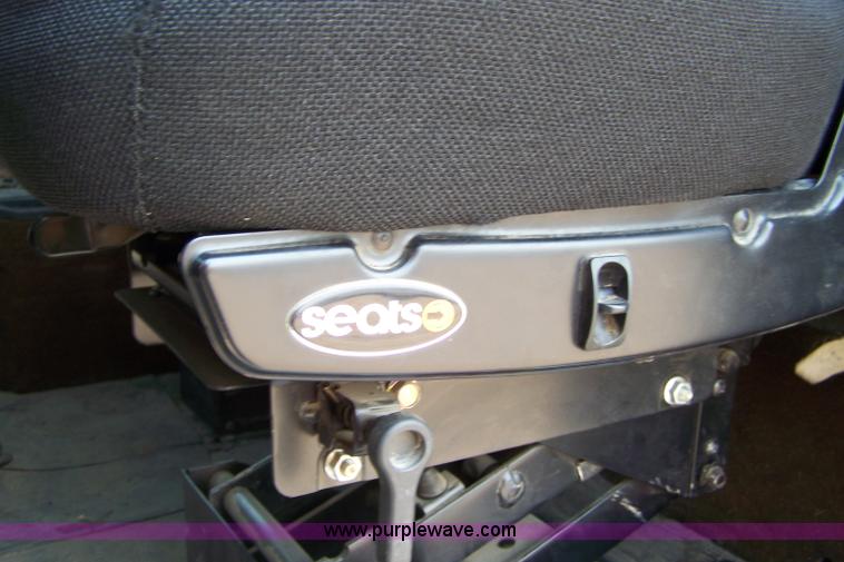 image for item 7318 1993 International F9370 dump truck