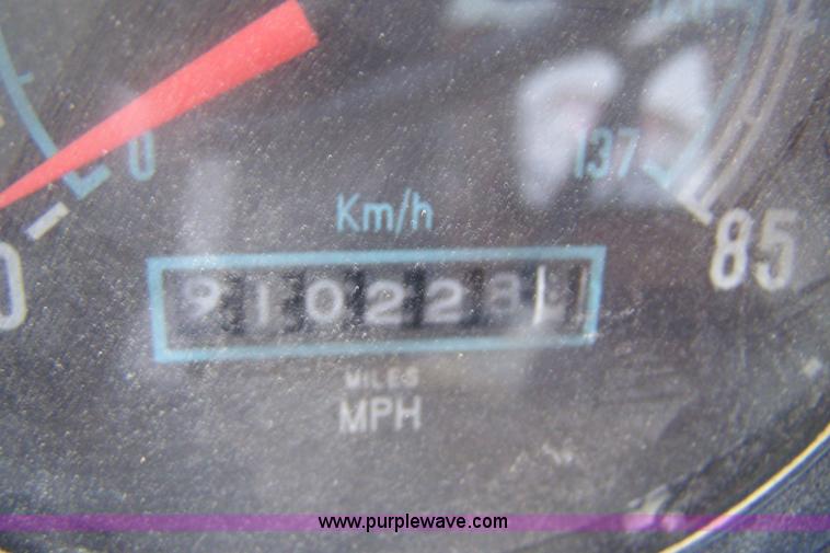 image for item 7318 1993 International F9370 dump truck