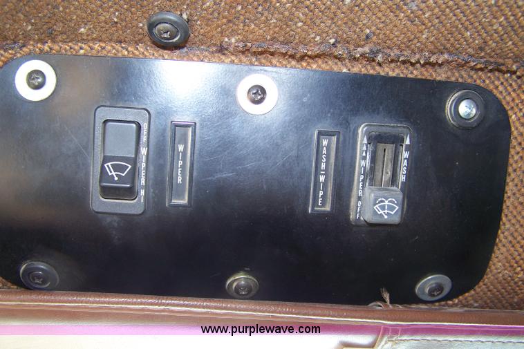 image for item 7318 1993 International F9370 dump truck