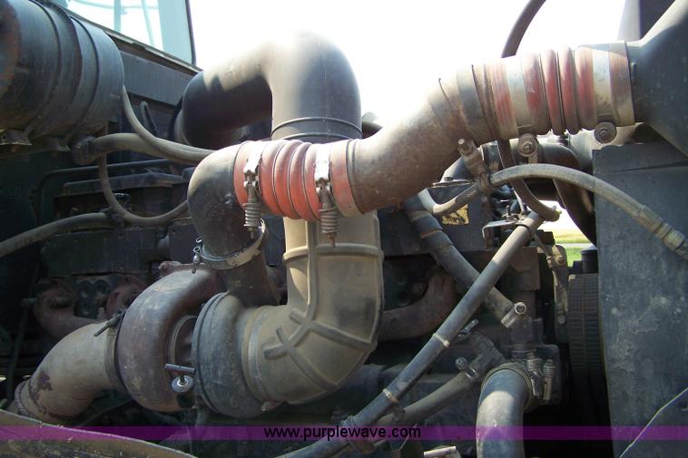 image for item 7318 1993 International F9370 dump truck