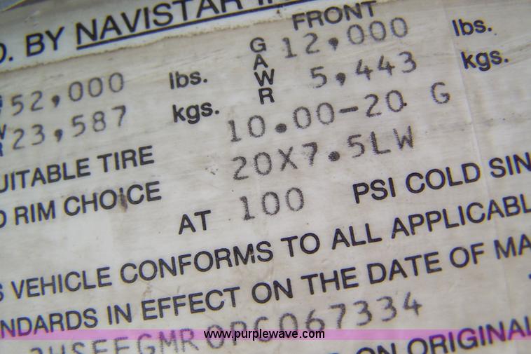 image for item 7318 1993 International F9370 dump truck