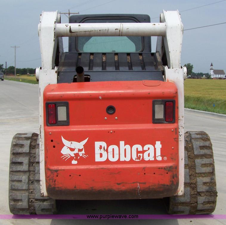 image for item 7340 2006 Bobcat T300 skid steer