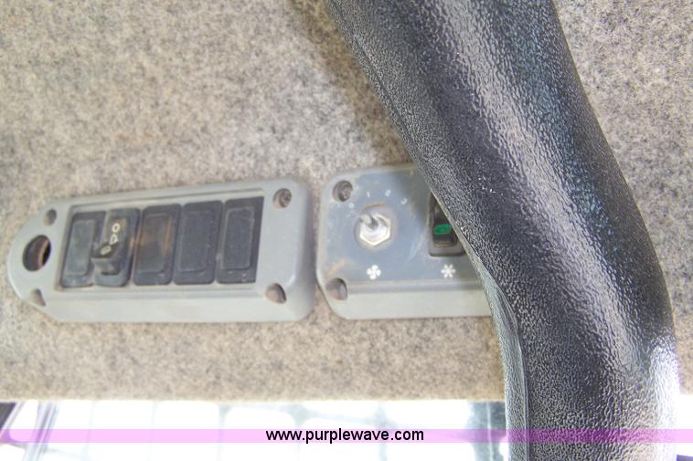 image for item 7340 2006 Bobcat T300 skid steer