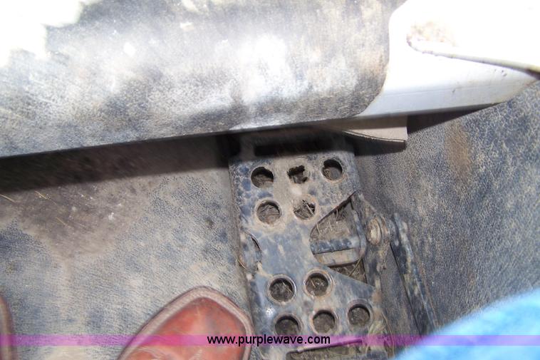 image for item 7340 2006 Bobcat T300 skid steer