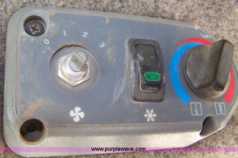 image for item 7340 2006 Bobcat T300 skid steer