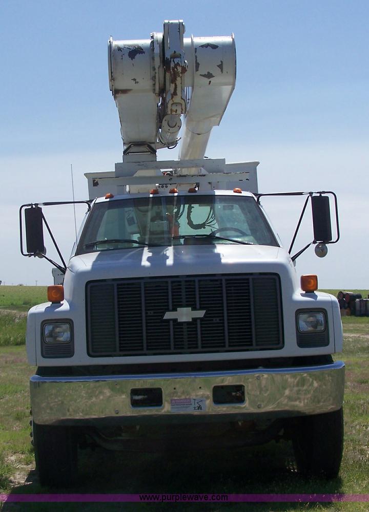 image for item 7370 1996 Chevrolet Kodiak bucket truck