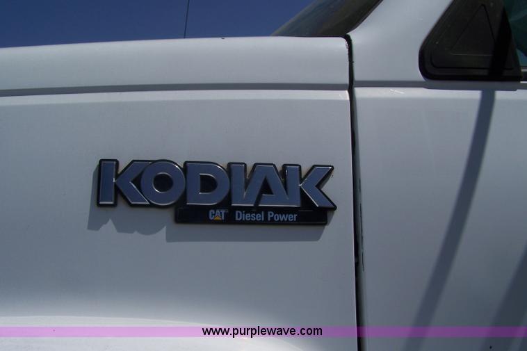 image for item 7370 1996 Chevrolet Kodiak bucket truck