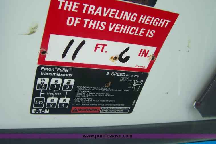 image for item 7370 1996 Chevrolet Kodiak bucket truck