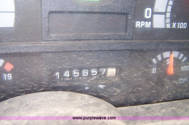 image for item 7370 1996 Chevrolet Kodiak bucket truck