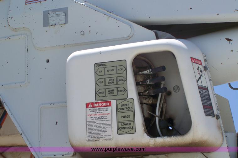 image for item 7370 1996 Chevrolet Kodiak bucket truck