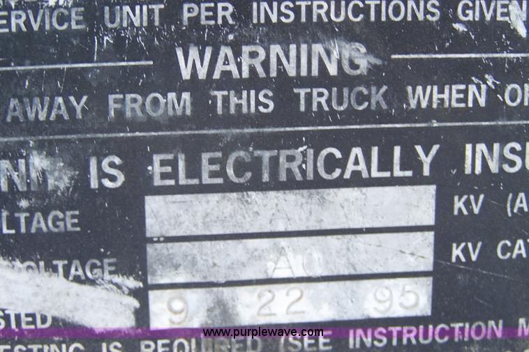 image for item 7370 1996 Chevrolet Kodiak bucket truck