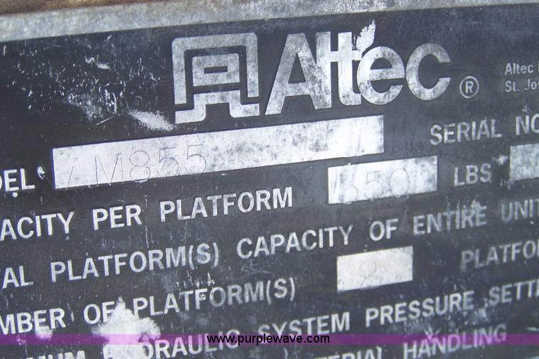 image for item 7370 1996 Chevrolet Kodiak bucket truck