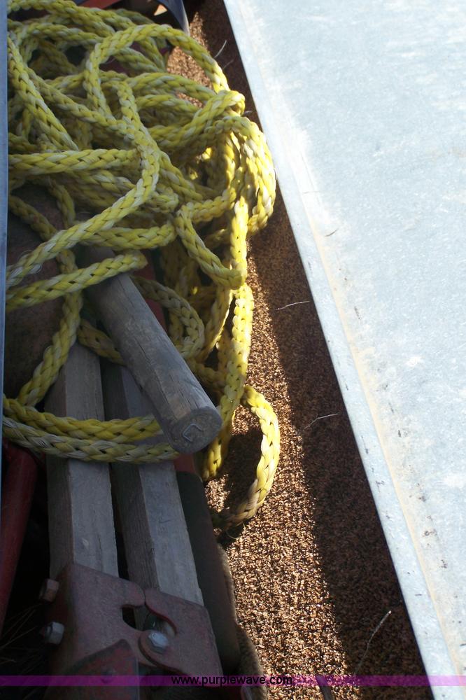 image for item 7370 1996 Chevrolet Kodiak bucket truck