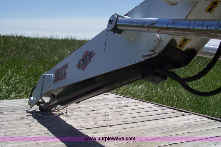 image for item 7372 1995 IMT 9000 knuckle boom
