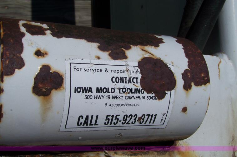 image for item 7372 1995 IMT 9000 knuckle boom