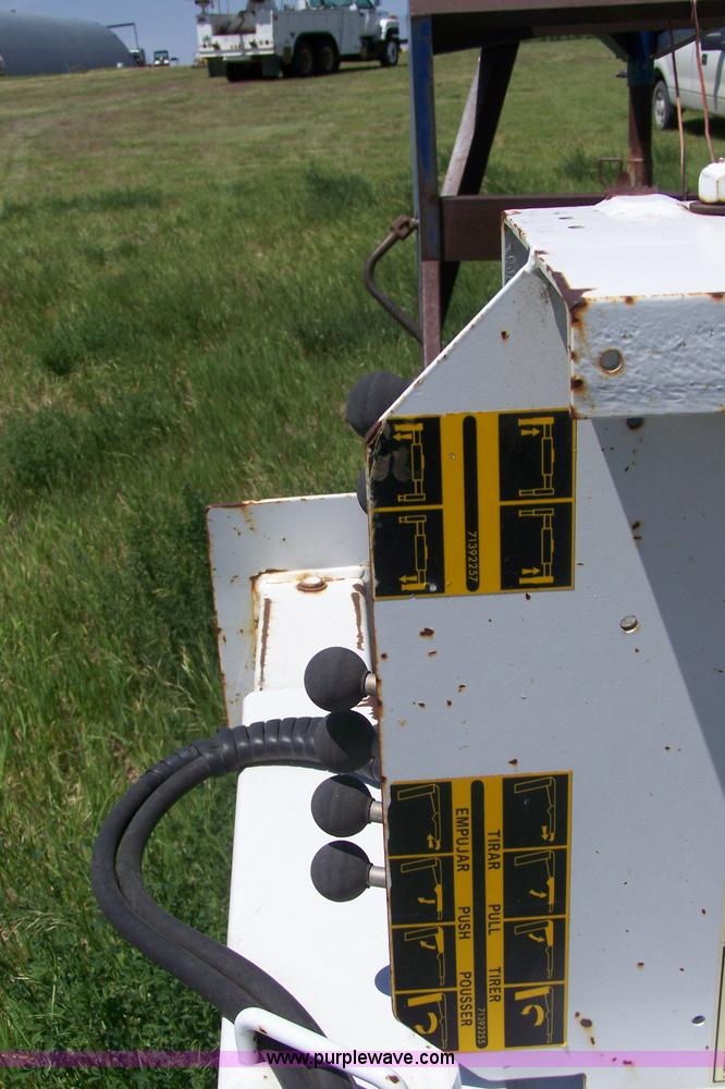 image for item 7372 1995 IMT 9000 knuckle boom