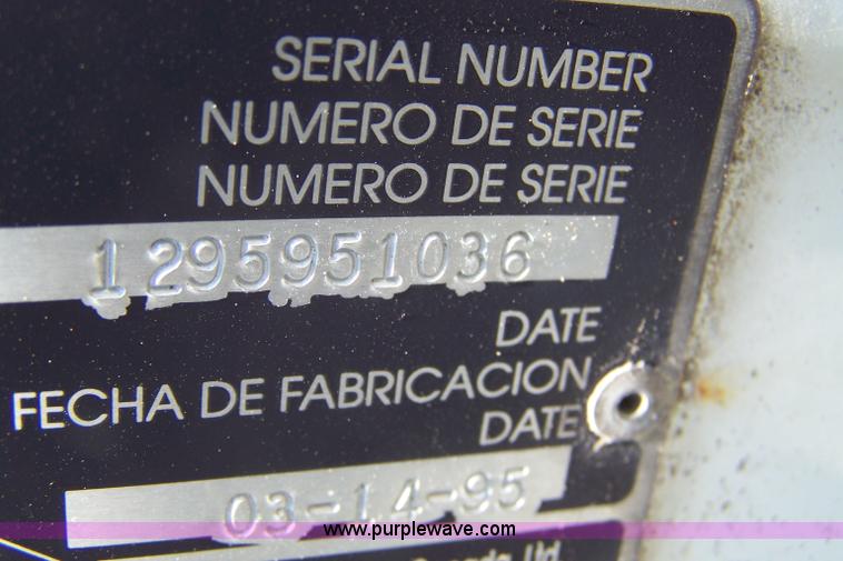 image for item 7372 1995 IMT 9000 knuckle boom