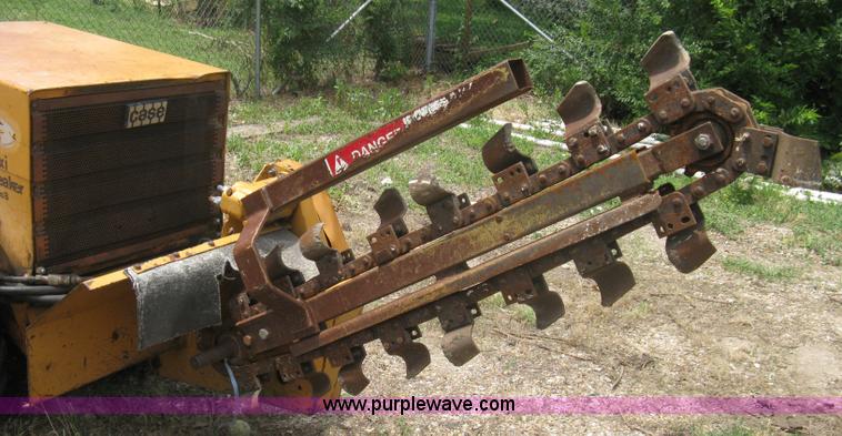 image for item 8001 1992 Case Maxi-Sneaker series B articulated trencher and vibratory plow tractor