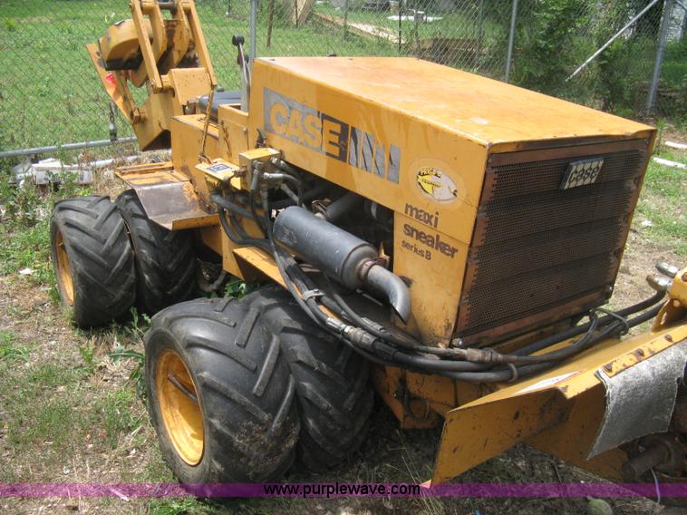 image for item 8001 1992 Case Maxi-Sneaker series B articulated trencher and vibratory plow tractor
