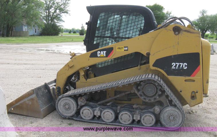 image for item 8085 2007 Caterpillar 277C track loader