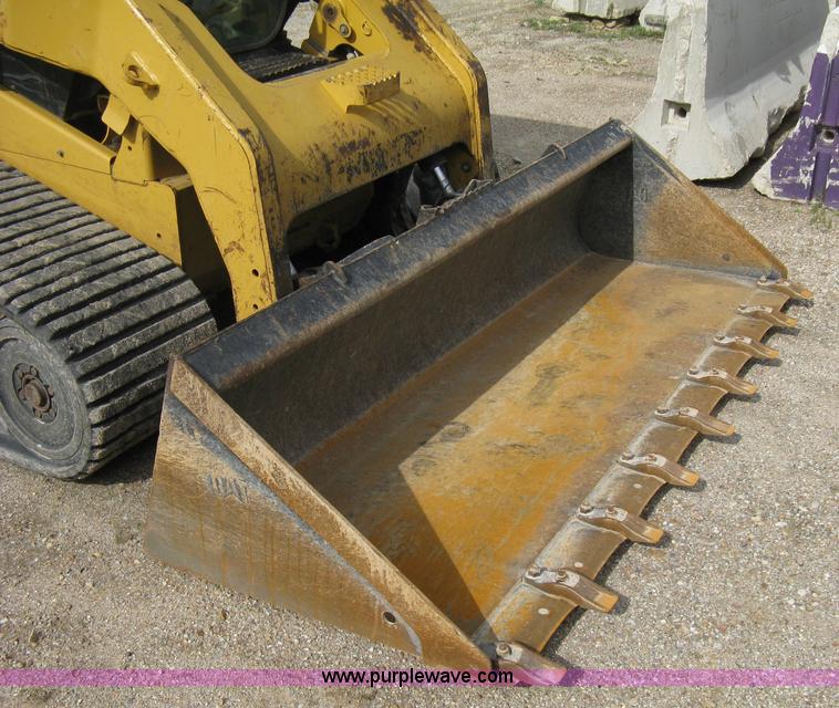 image for item 8085 2007 Caterpillar 277C track loader
