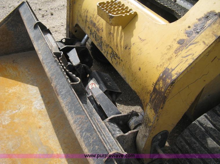 image for item 8085 2007 Caterpillar 277C track loader