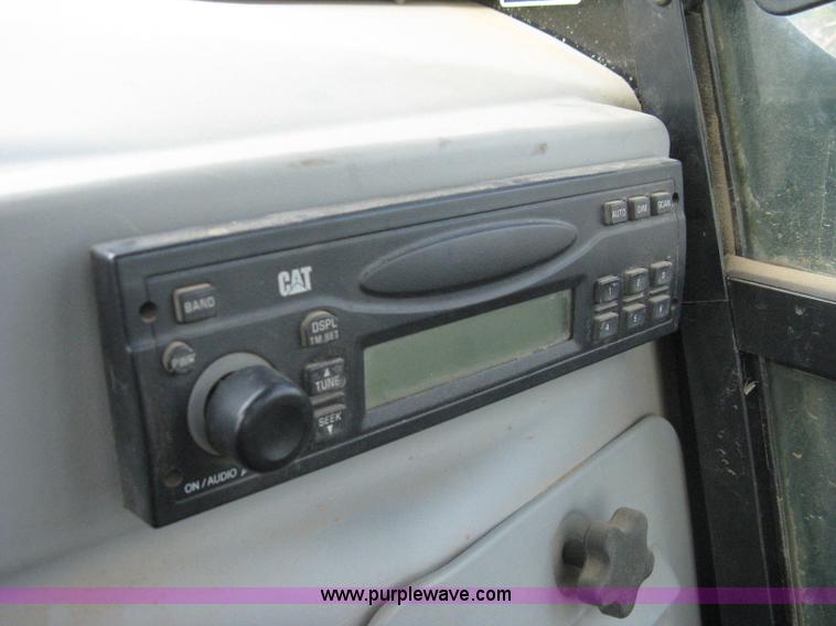 image for item 8085 2007 Caterpillar 277C track loader