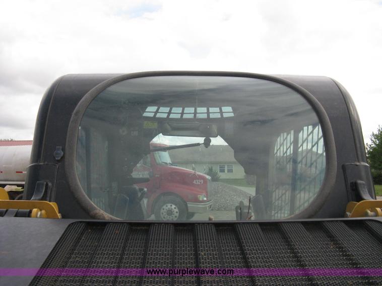 image for item 8085 2007 Caterpillar 277C track loader