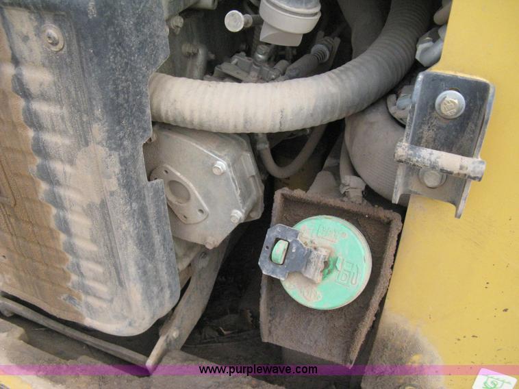 image for item 8085 2007 Caterpillar 277C track loader