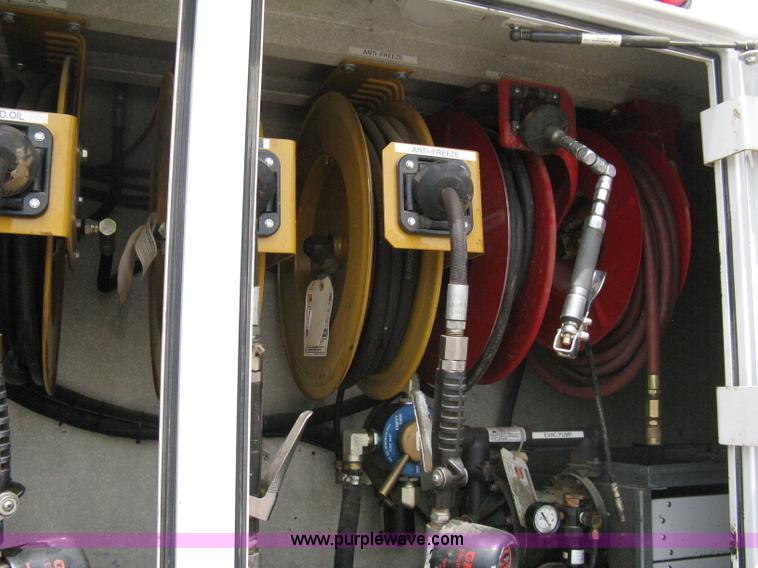 image for item 8113 2007 Freightliner M2 106 business class service truck